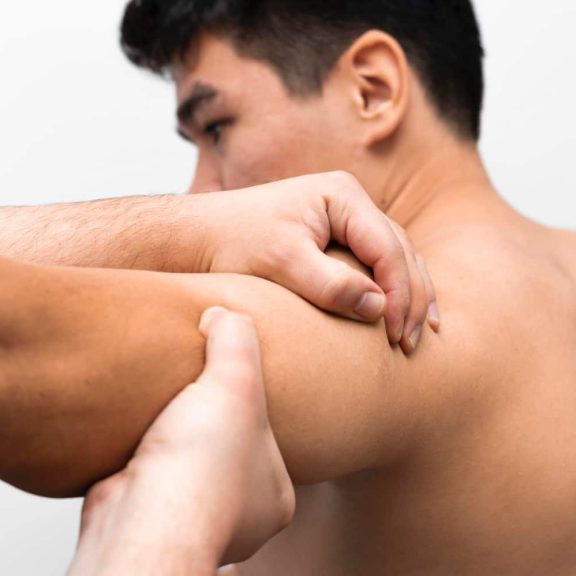 Lesione cuffia dei rotatori sintomi, trattamenti, intervento, fisioterapia e riabilitazione